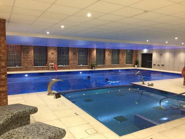 شناسایی انواع سقف کشسان استخر